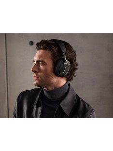 Bowers & Wilkins PX8 S2
