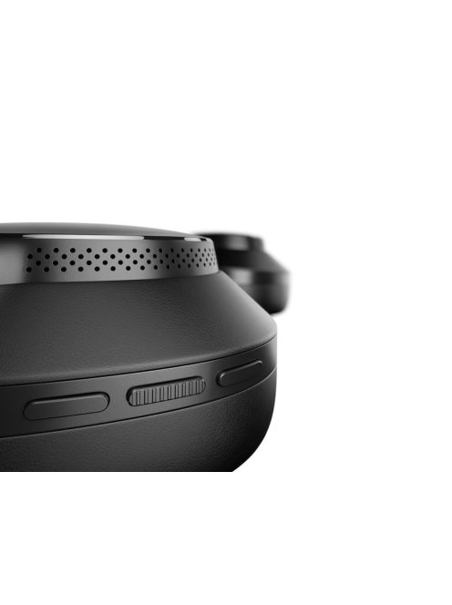 Bowers & Wilkins PX8