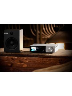 Cambridge Audio EVO 150 Delorean Edition