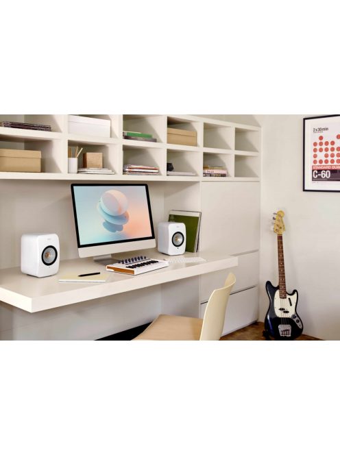 KEF LSX II