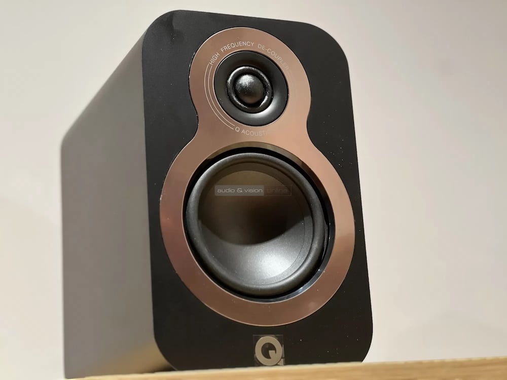Q Acoustics 3010c állványos hangfal teszt